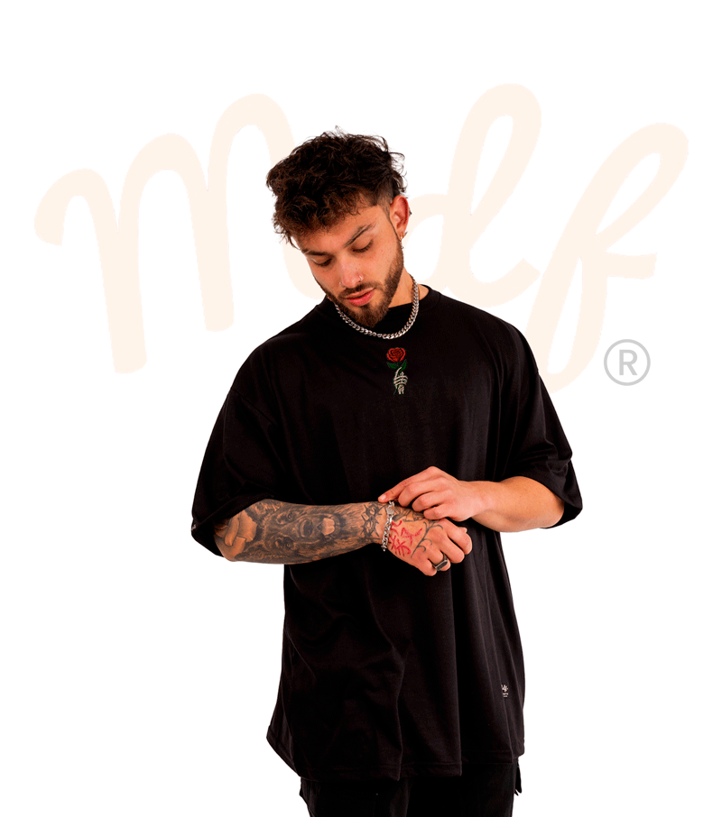 MDF® Polera BLACK CLAVEL🥀